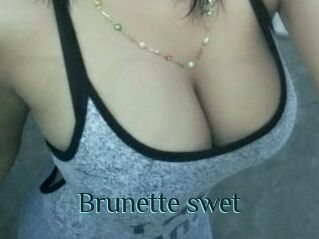 Brunette_swet
