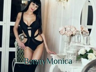 Bonny_Monica