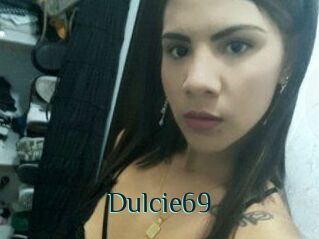 Dulcie_69