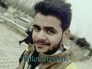 Elliot_Stevens