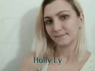 Holly_Ly
