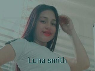 Luna_smith