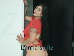 Lunna_smile