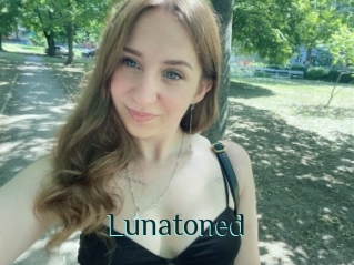 Lunatoned