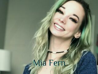 Mia_Fern