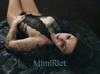 Mimi_Riot