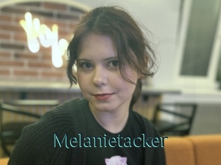 Melanietacker