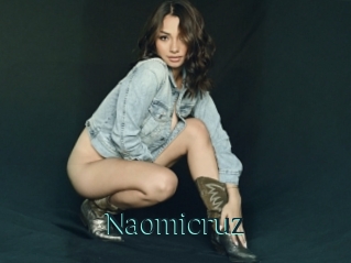 Naomicruz