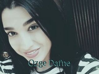 Ozge_Dafne