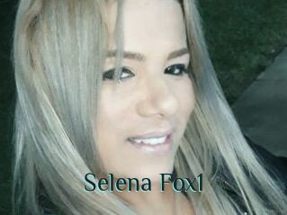 Selena_Fox1