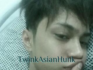 TwinkAsianHunk